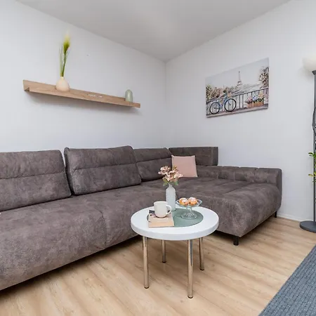 Dijana Apartament *